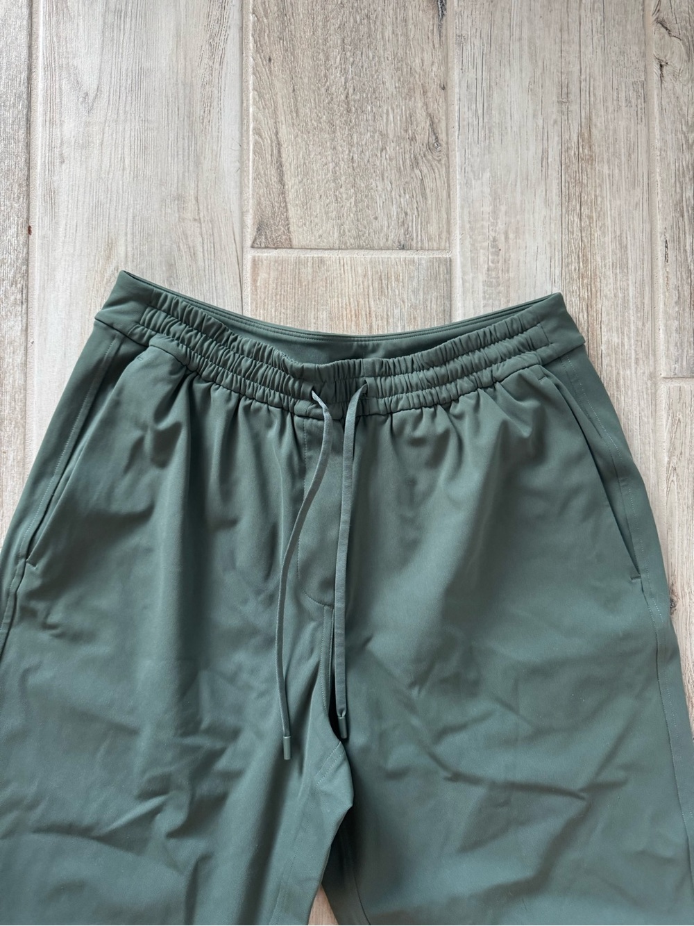 Lululemon Tapered-Leg Mid-Rise 7/8 Pant *Luxtreme Dark Forest Small - Picture 7 of 12
